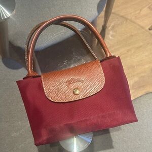Longchamp Le Pliage M Burgundy Tote